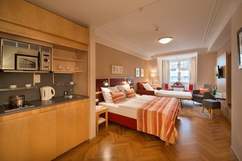 EA Hotel Juliš**** - rodinný dvoulůžkový pokoj s rozkládací pohovkou