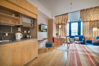 EA Hotel Julis**** - executive room No. 805 with balcony on Wenceslas Square